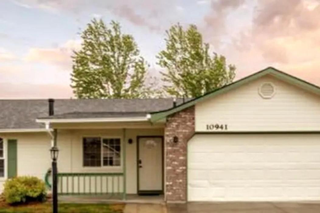 Hello Dolly! 3 Beds, 2 Bath, 2 Tv'S, Fireplace, Quiet Neighborhood In Star, Id Minutes From Walking Trails And River Views Eagle Ngoại thất bức ảnh
